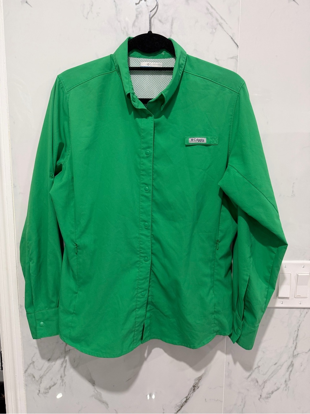 Columbia Omni-Shade Short Sleeve Shirt in Vivid Green large